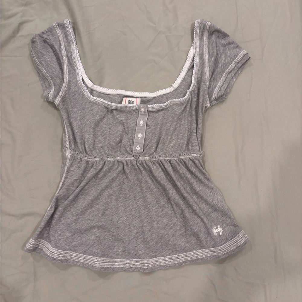 BDG Light Gray Top with Lace Trim